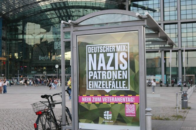 Plakataktion in 15 Städten