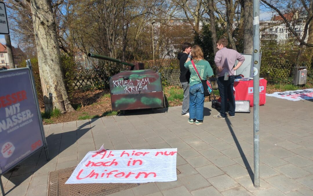 In die Notaufnahme nur noch in Uniform?