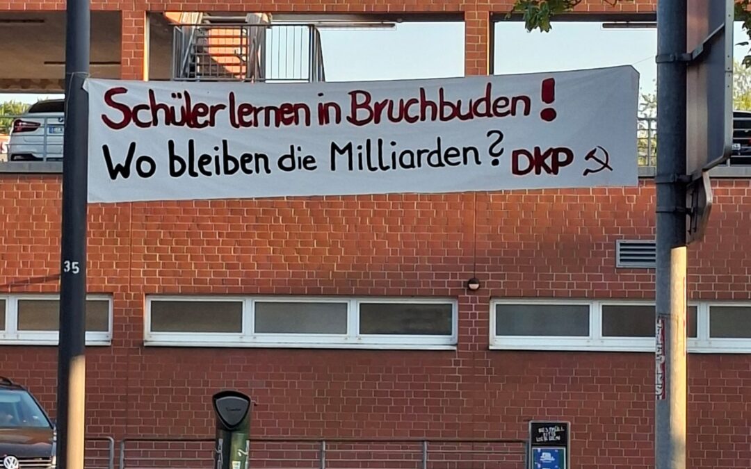 SchülerInnen lernen in Bruchbuden